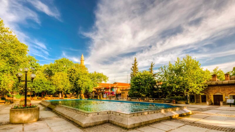 Bursa Ulu Cami ve tarihi çarşı manzarası